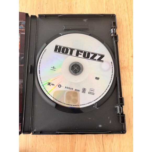 Hot Fuzz 2007 DVD Widescreen Edition Simon Pegg Comedy Movie Pre-Owned - Picture 2 of 4
